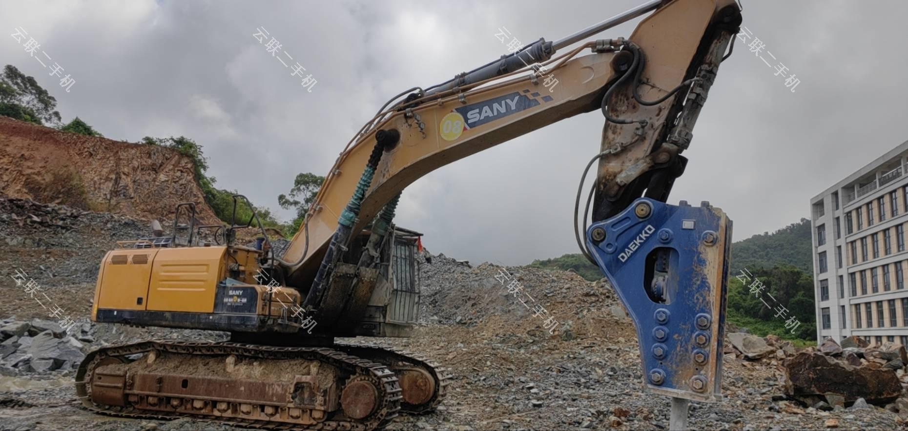 SANY SY650HB Excavator